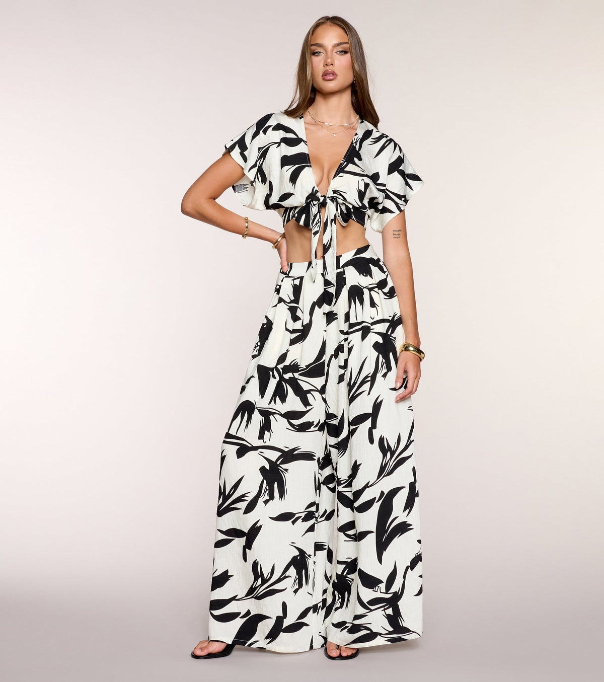 Breezy Vibe Tropical Print Palazzo Pants