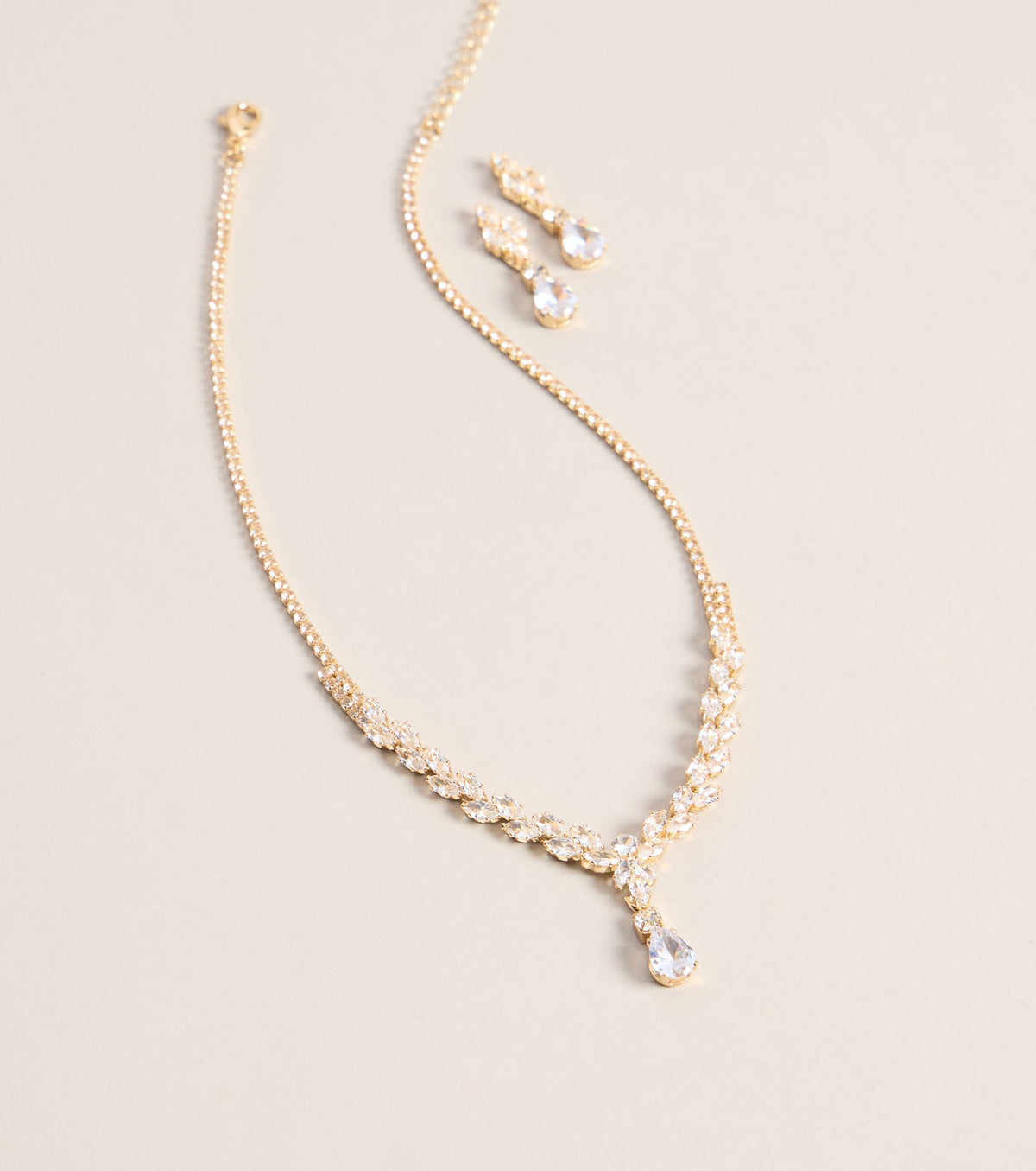 Catch The Light Rhinestone Necklace And Earrings Set
