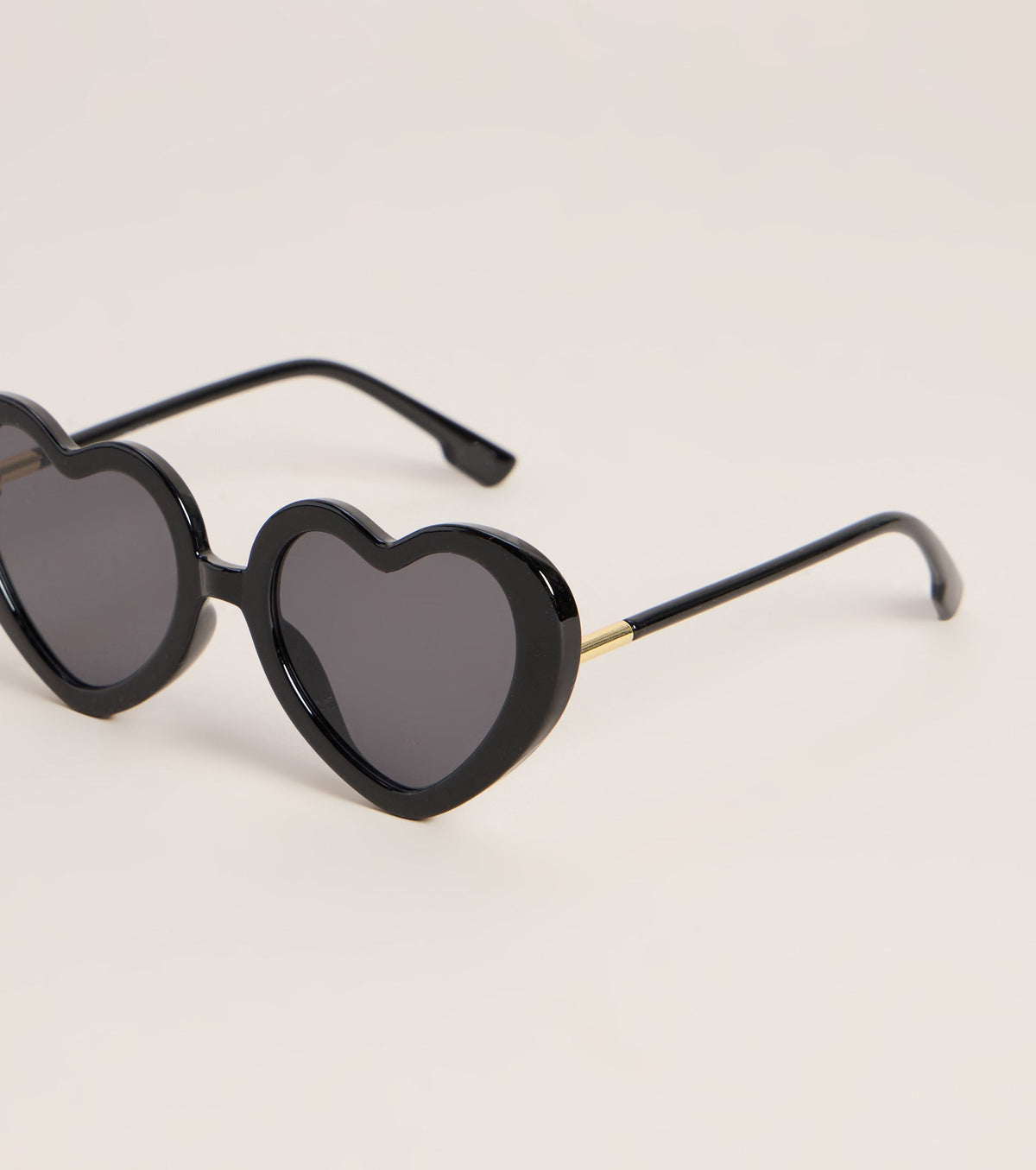 Heart Eyes Flat Top Sunglasses