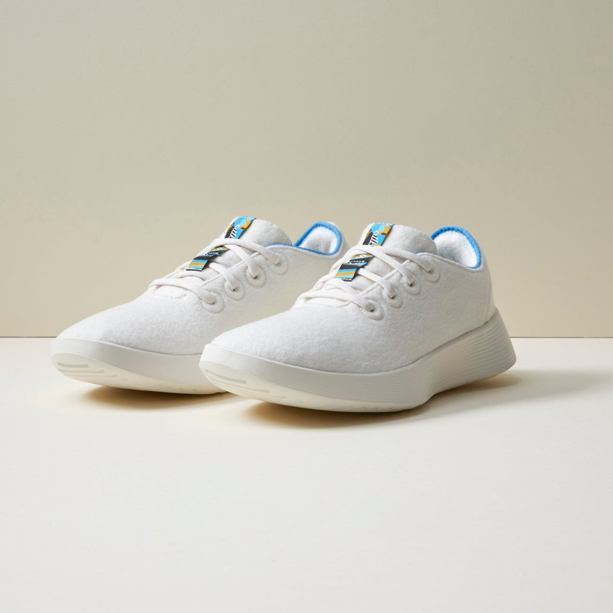 Men's Wool Runner Go in Natural White/NZ Blue with Natural White Sole