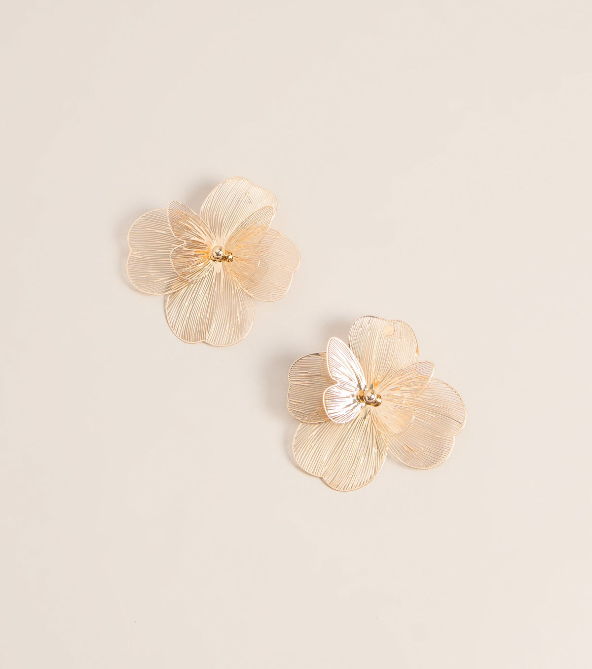 Pretty Extra Flower Statement Stud Earrings