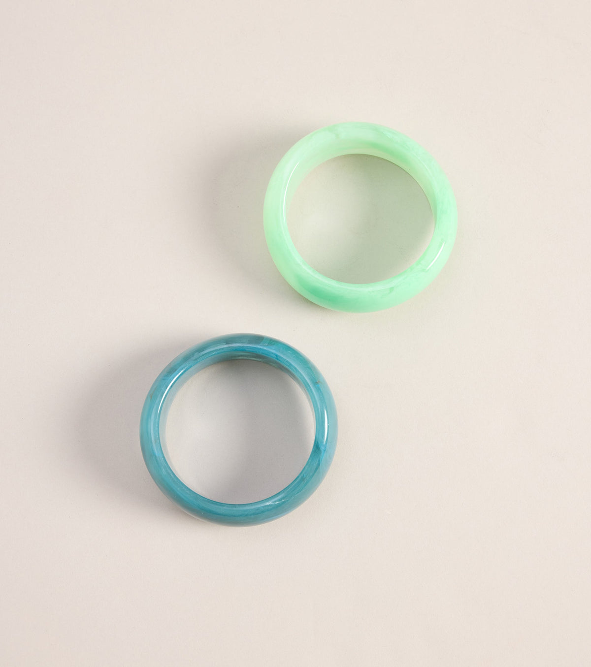 Trendy Style Resin Bangle Bracelet Set